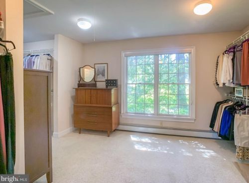 1936 Paper Mill Rd, Huntingdon Valley PA 19006-5814 exterior