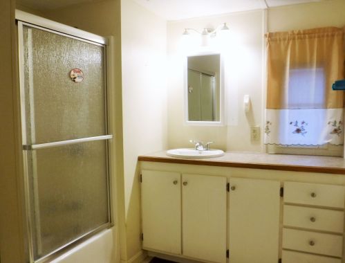 7 Sherman Dr, Concord NH 03303-1324 exterior