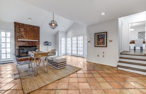 6517 Bob O Link Dr, Dallas TX  75214-3136 exterior