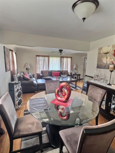 4437 74th St, Milwaukee WI  53218-5429 exterior