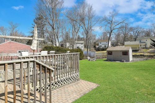 103 White St, Manchester CT 06042-3127 exterior