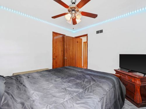 4452 75th St, Milwaukee WI 53213-3521 exterior