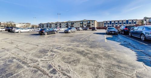 5139 East River Rd, Chicago IL  60656-2681 exterior