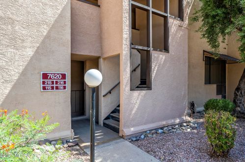7620 Callisto Cir, Tucson, AZ 85715-6909
