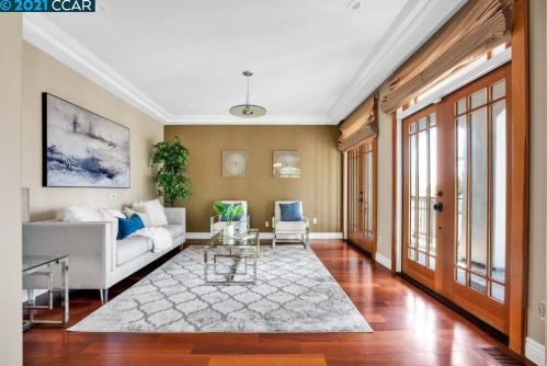 901 Hilldale Ave, Berkeley CA 94708-1438 exterior