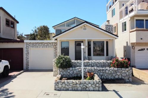 3421 Sunset Ln, Oxnard, CA 93035-4356