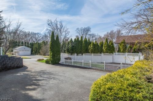 267 Chrystal St, Dover NJ 07801-5405 exterior