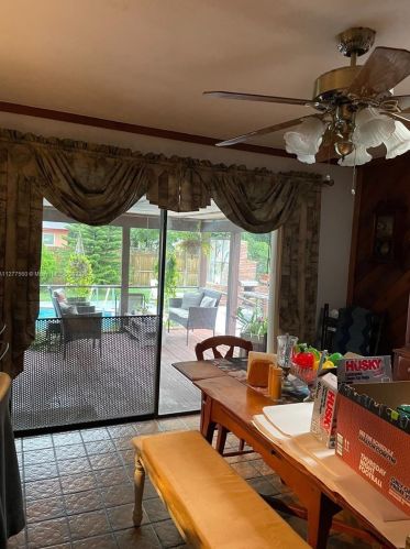 2810 Delaware Ave, Fort Pierce FL 34950-3974 exterior