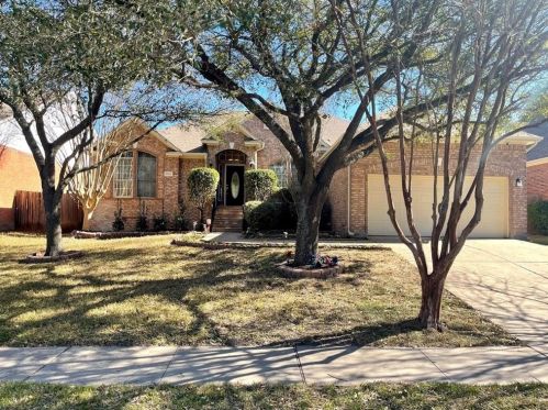 1904 Chasewood Dr, Austin TX 78727-6373 exterior