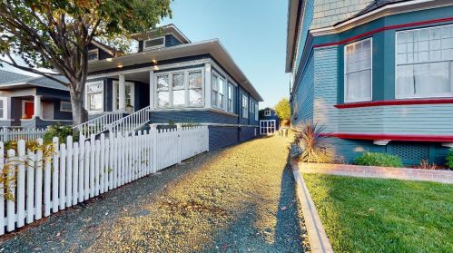 244 12 St, San Jose CA 95112-3436 exterior