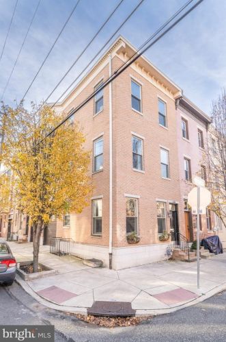 1001 18th St, Philadelphia PA 19146-1923 exterior