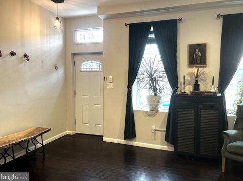 1747 19th St, Philadelphia PA  19145-2120 exterior