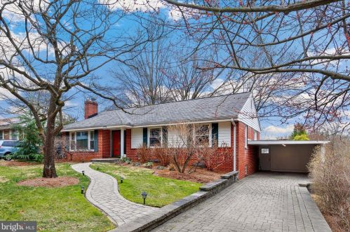 1704 Forest Glen Rd, Silver Spring, MD 20910-1408