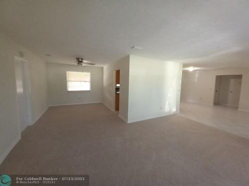 1662 Carillo Ave, Fort Pierce FL 34953-1745 exterior