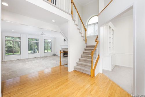 301 Fairways Ln, Lyndon Twp MI 48118-2130 exterior