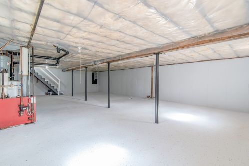 105 Joan St, Springfield MA  01129-1533 exterior