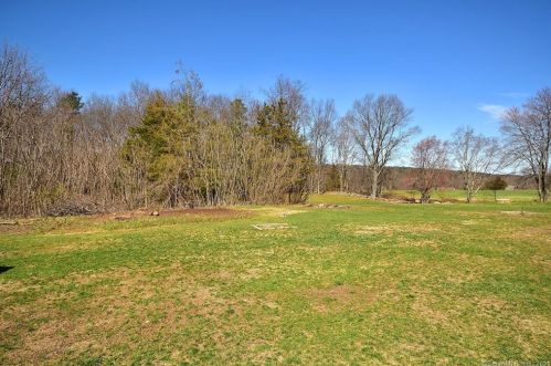 66 Kibbe Rd, Ellington CT 06029-2511 exterior