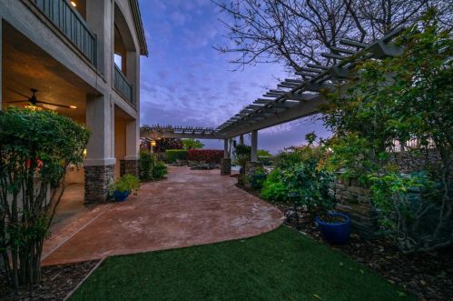 1380 Souza Dr, Folsom CA  95762-7561 exterior