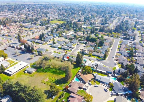 1515 Michael Way, Turlock CA 95382-2101 exterior