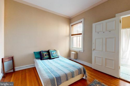 2319 Delancey Pl, Philadelphia PA 19103-6406 exterior