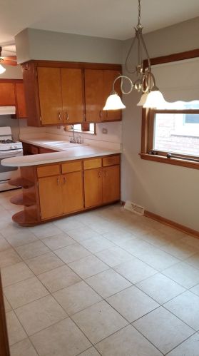 5435 Millard Ave, Chicago IL 60629-4346 exterior