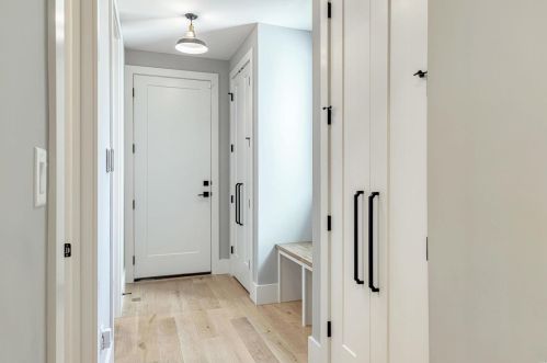 100 Ladue Meadows Ln, Saint Louis MO 63141-7503 exterior