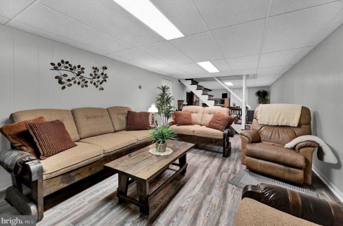 1000 Littlestown Rd, Littlestown PA 17340-9442 exterior