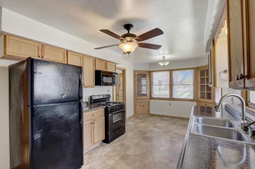 1033 88, Milwaukee WI 53214-2928 exterior