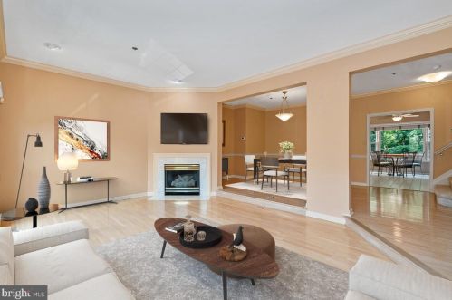 1708 Leighton Wood Ln, Silver Spring, MD 20910-2239