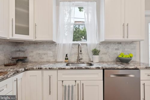 5010 Hazel Ave, Philadelphia PA  19143-1622 exterior