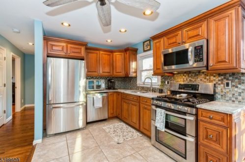 1068 Elm Ter, Rahway NJ  07065-1838 exterior