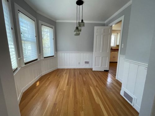 34 Roundwood Rd, Newton MA 02464-1217 exterior