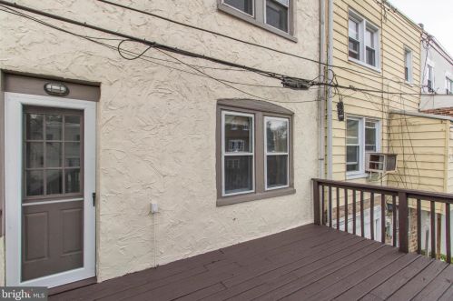 328 Gln Echo Rd, Philadelphia PA 19119-2915 exterior