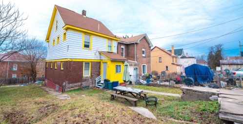 36 Grape St, Pittsburgh PA  15210-2022 exterior