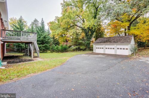 102 Mannakee St, Rockville MD 20850-1914 exterior