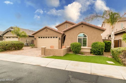261 Tonto Pl, Chandler, AZ 85249-4281
