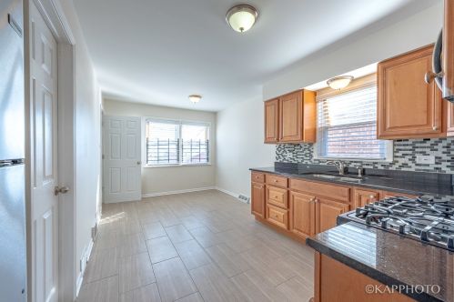 8351 Ln Salle St, Chicago IL 60628-7316 exterior