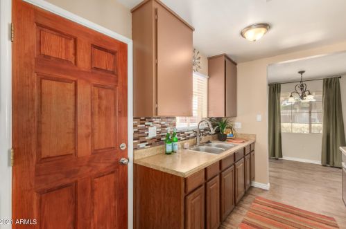 5501 39th Ave, Phoenix AZ 85029-3119 exterior