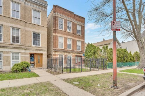2946 Rockwell St, Chicago IL 60647-4087 exterior