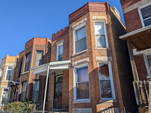 6615 Vernon Ave, Chicago IL 60637-3215 exterior