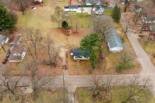 306 Sherman St, Allegan MI  49010-1066 exterior