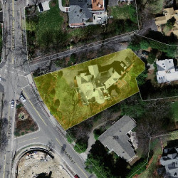 170 Chestnut St, Newton MA  02465-2711 aerial view