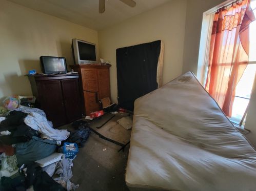 1648 Central Park Ave, Chicago IL 60647-5964 exterior