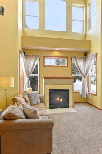 2198 Shamrock Pl, Chaska MN 55318-5405 exterior