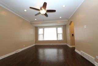 8553 Oglesby Ave, Chicago IL  60617-2309 exterior