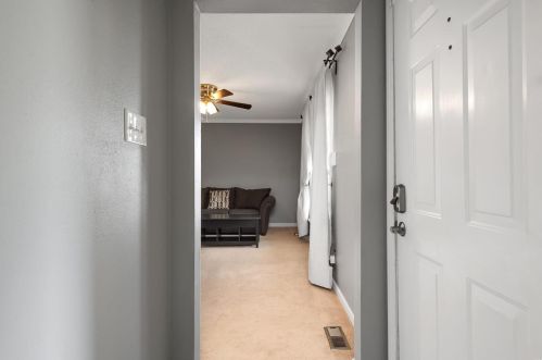 2625 Midland Rdg Dr, Saint Louis MO 63114-1232 exterior