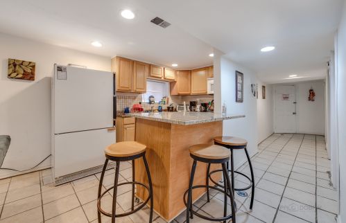 5117 Barry Ave, Chicago IL 60634-4966 exterior