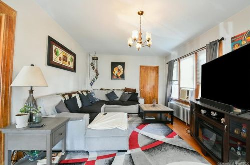 226 Seymour Ave, Derby CT 06418-1310 exterior