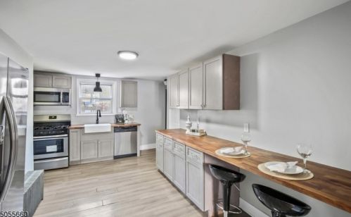 413 St, Union City NJ 07087-4025 exterior