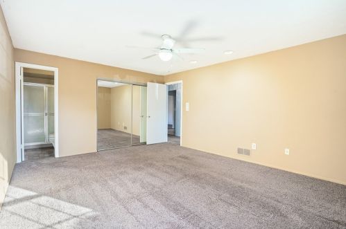 7238 Beacon Hill Dr, Pittsburgh PA 15221-2556 exterior